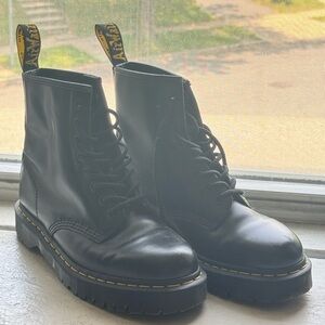 Dr. Martens 1460 BEX SMOOTH LEATHER LACE UP BOOTS